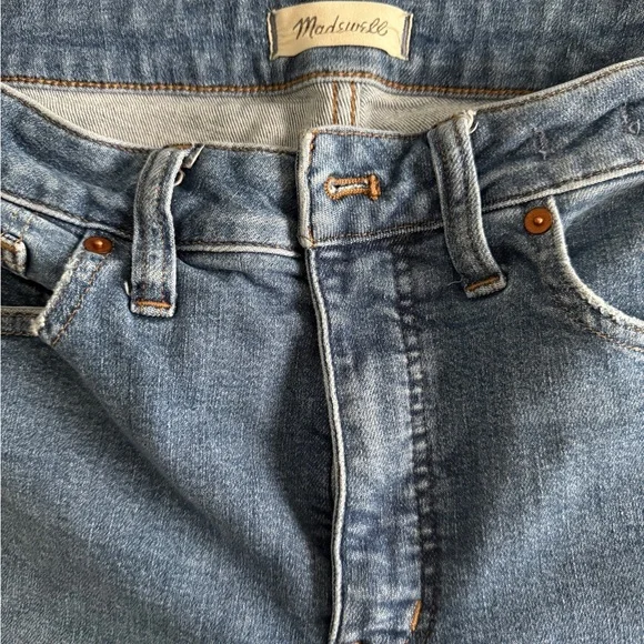 Madewell Classic Indigo Cropped Jeans - Picture 5 of 5